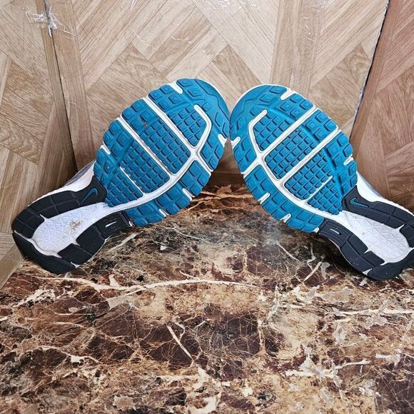 Nike women's Revolution 2 running shoes size 9.5. 087 - Picture 5 of 10